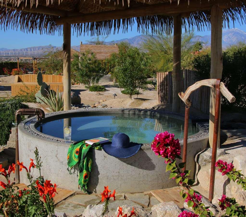 Azure Palm Hot Springs Otel Desert Hot Springs Konforlar fotoğraf