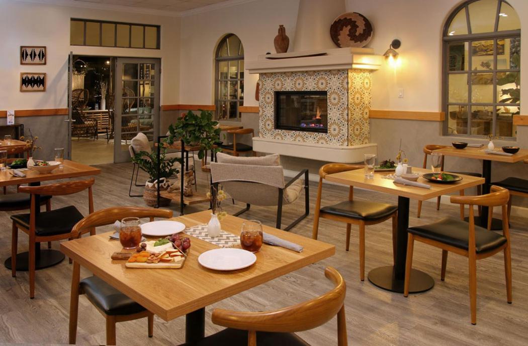 Azure Palm Hot Springs Otel Desert Hot Springs Dış mekan fotoğraf